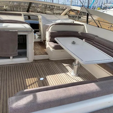 Bådhotel Yacht 17m Princess V52 Port Canto 3 Ac *
